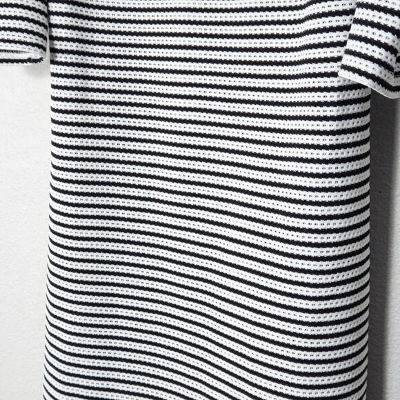 NEW Guess Women’s Dress Medium Minimal Coastal Preppy Monochrome Stripe Bodycon - Picture 4 of 9
